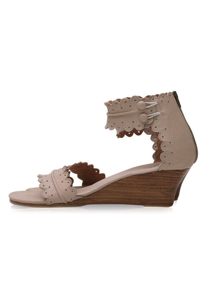 Magdalena Wedges