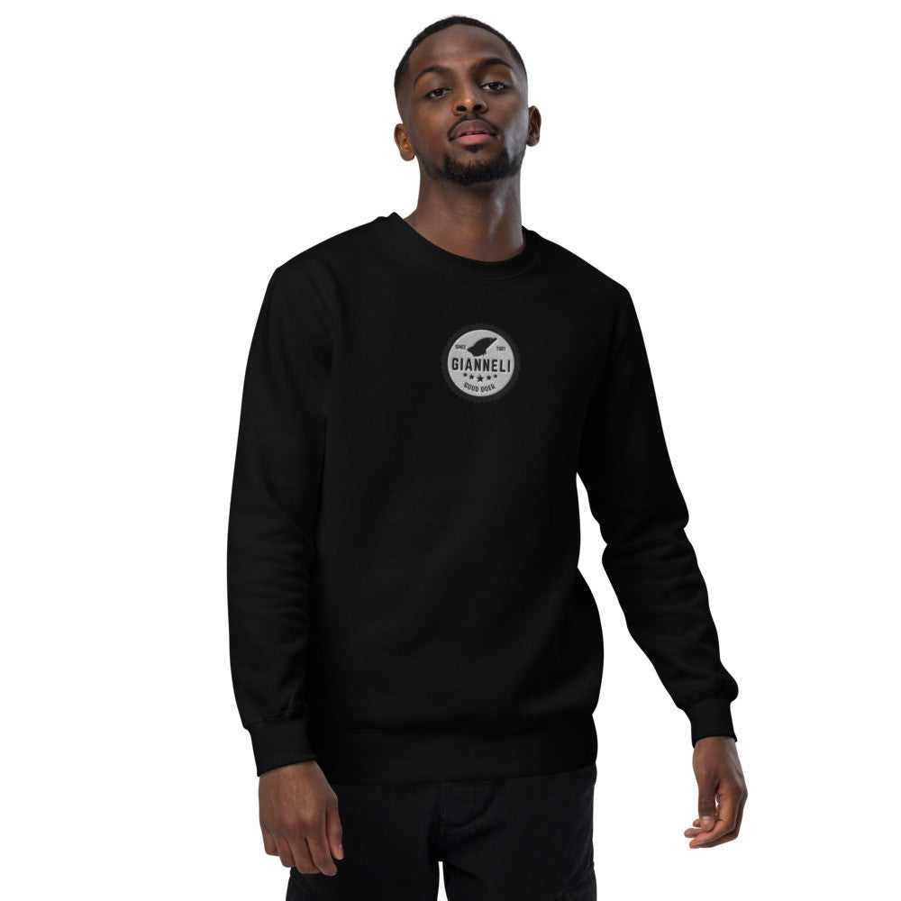 Gianneli Unisex Fashion Sweatshirt in black worn by a model showcasing versatile style and comfort.